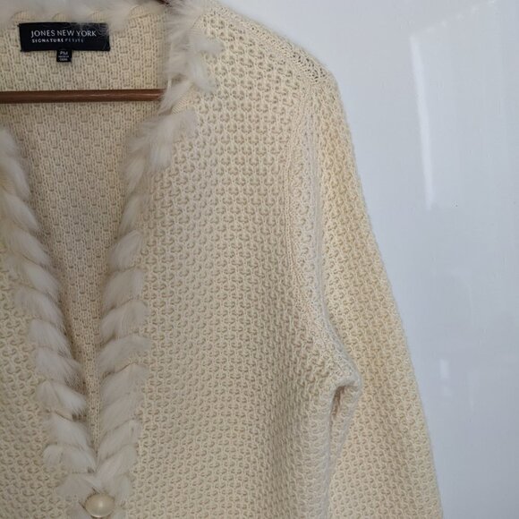 Jones New York Signature Cream Cardigan Sweater One Button Size Petite M Medium - Picture 5 of 11